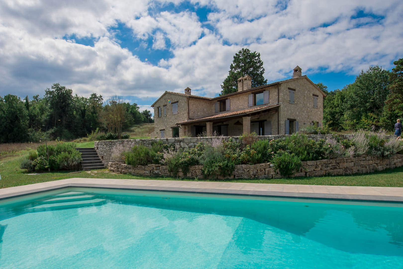 FARMHOUSE FOR SALE IN UMBRIA